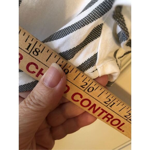 Sim & Sam Tie Front Striped Top XL - Picture 10 of 11